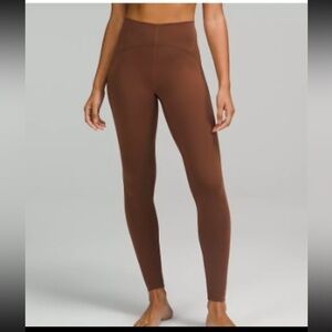 InStill High-Rise Tight 28"